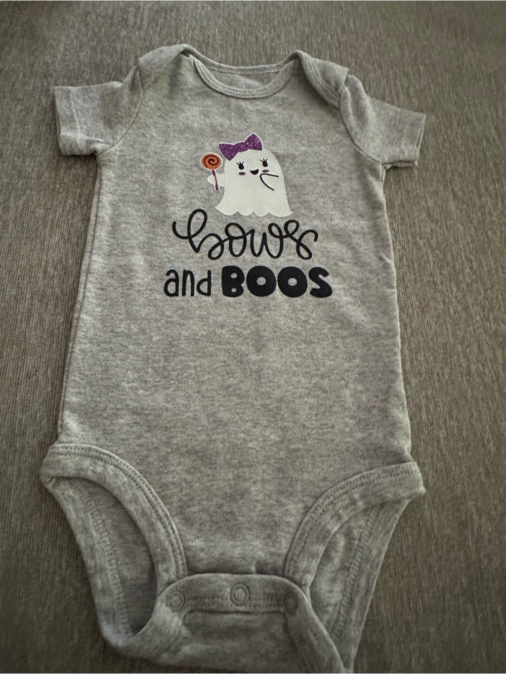 Baby Onesie with Ghost "Bows and Boos" - NWOT Handmade